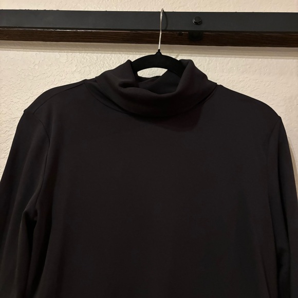 Isaac Mizrahi Essential Black Long Sleeve Turtleneck Top Small - Picture 3 of 5